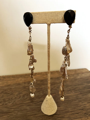 Black onyx freshwater pearl with gold chain earring